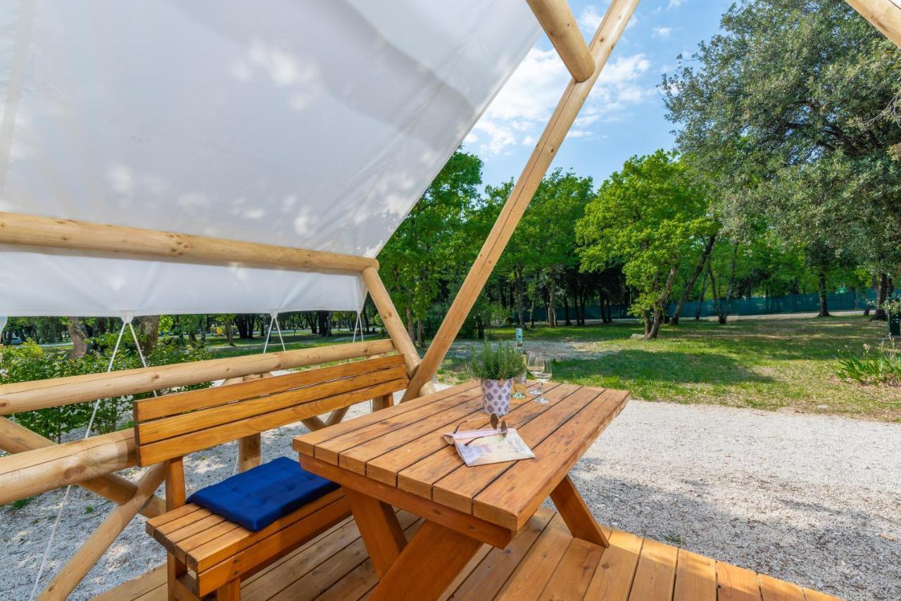 Eco Glamping- Fkk Nudist Camping Solaris Poreč Exterior foto